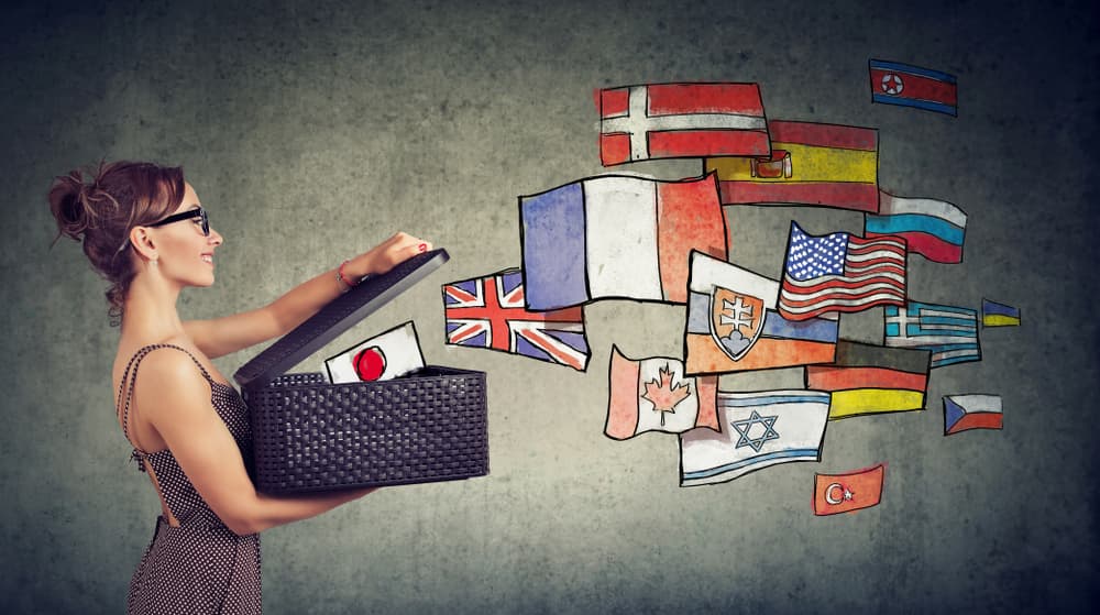Digamos que un sólo aparato o invento para comunicarnos con quien sea, algo que bien podría ser realidad con aplicaciones como el Google Translator, el cual ya existe desde hace años.