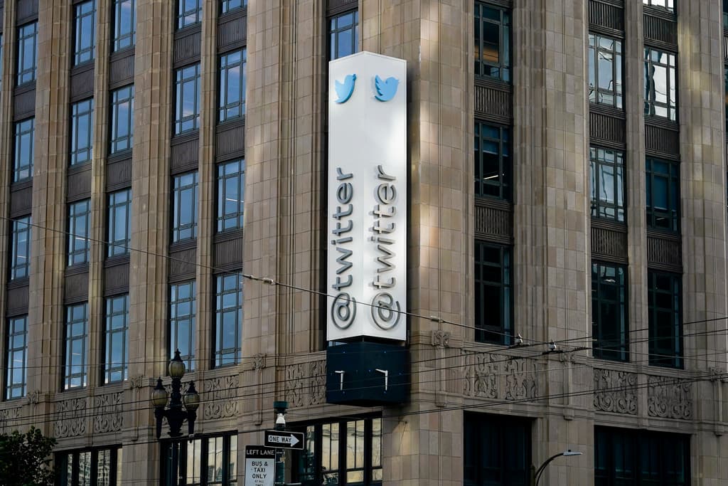 Elon Musk sugiere que Twitter podría sacar sus oficinas centrales de San Francisco
