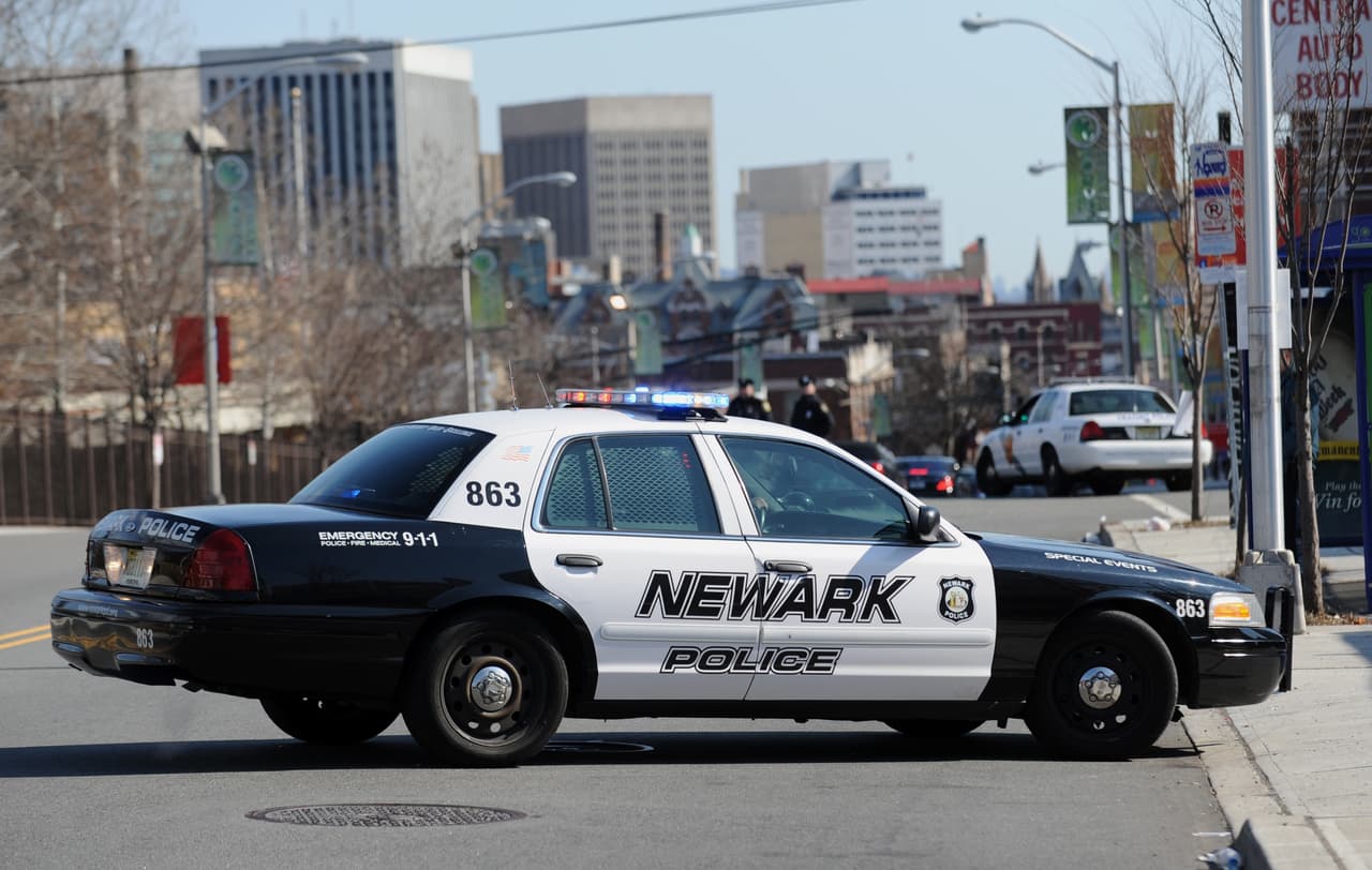 <b>¿Es ilegal conducir cuando se ha fumado marihuana en Nueva Jersey?</b>
<br>Sí. Las leyes relativas a la conducción en estado de ebriedad se aplican a estar bajo la influencia de la marihuana.