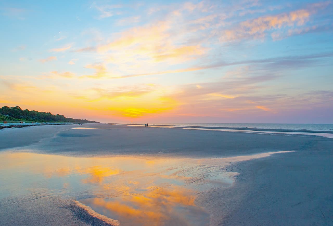 <b>Puesto 16. Coligny Beach. Hilton Head, Carolina del Sur. </b>
<br>
<br>El Coligny Beach Park es el parque frente al mar más popular de Hilton Head Island.