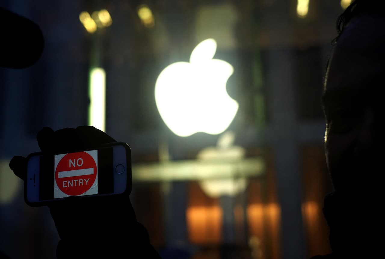 ¿Cuántos millones pagó el FBI por entrar en el teléfono del atacante de San Bernardino?