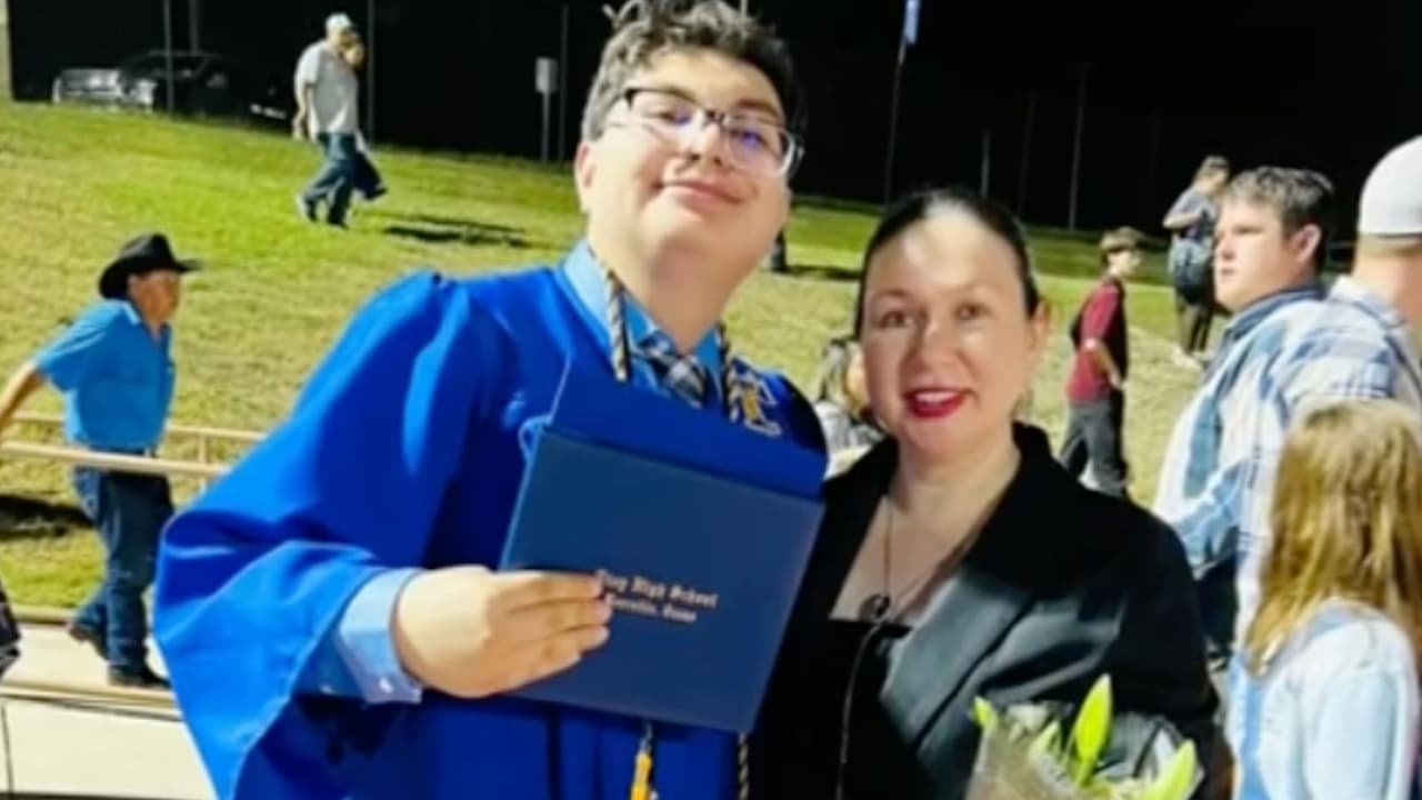 El mensaje de un joven a su madre antes de ser arrastrado por inundaciones en Texas: "Mami, te amo"