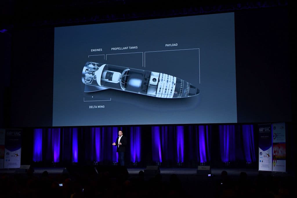 Los federales están investigando el software Autopilot de Tesla, que ha estado involucrado en un número alarmante de choques con vehículos de emergencia estacionados, que han resultado en lesiones y muerte.