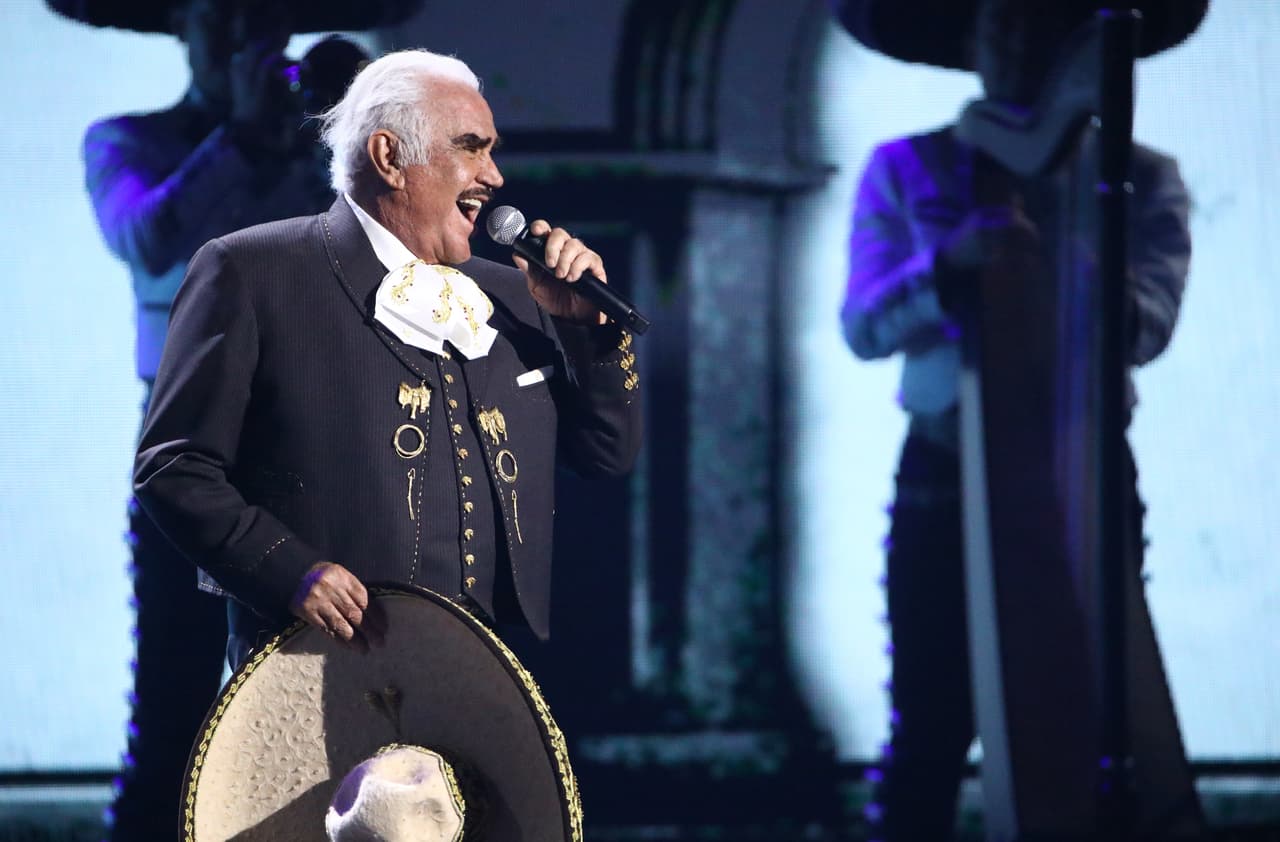 Vicente Fernández se ha ido físicamente, pero los residentes de San José guardan en su corazón el recuerdo del Charro de Huentitán. Mira los detalles.