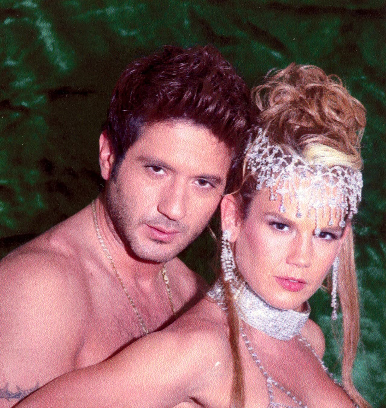 Niurka y Bobby Larios se convirtieron en “la pareja escándalo” a inicios de los 2000 luego de que la actriz se separara de Juan Osorio entre rumores de infidelidad.