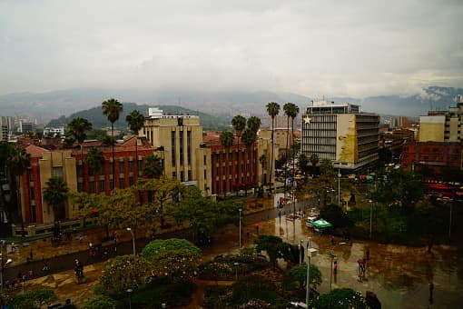 <b>Medellín, Colombia.- </b>Esta es la segunda ciudad colombiana dentro de la lista y se coloca en la sexta posición. Cabe señalar que expertos recomiendan hacer ejercicio y alimentarse sanamente para reducir los niveles de estrés que, entre otros malestares, puede provocar afectaciones cardiacas.