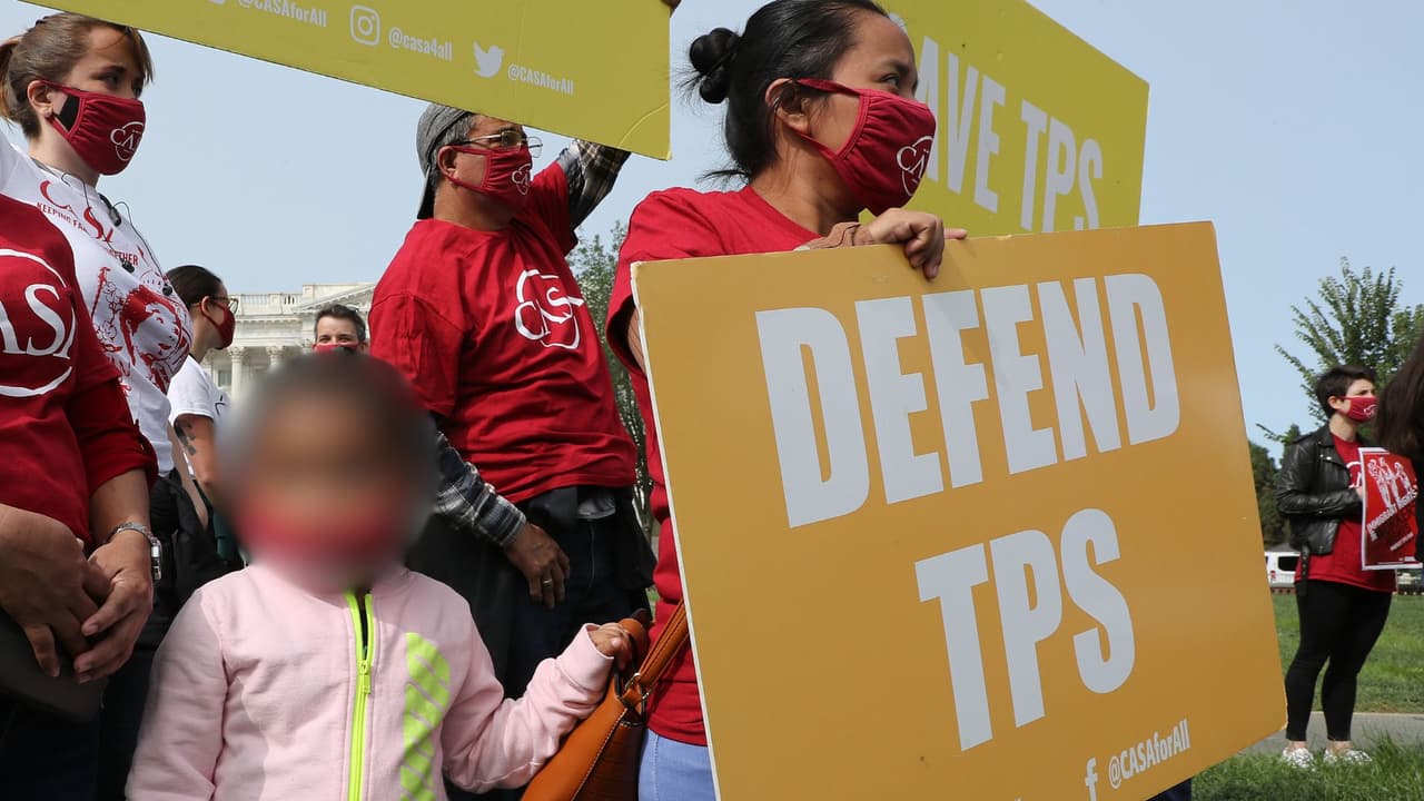 "No estaba preparado para esto": preocupación entre hondureños y nicaragüenses por el fin del TPS