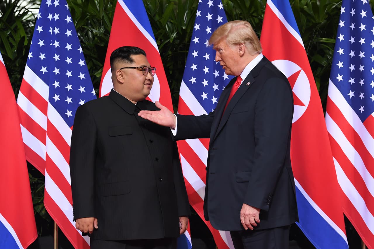 Al frente de la representación norcoreana está la vicecanciller, Choe Son-hui, también muy experimentada en las negociaciones nucleares con EEUU.
<br>