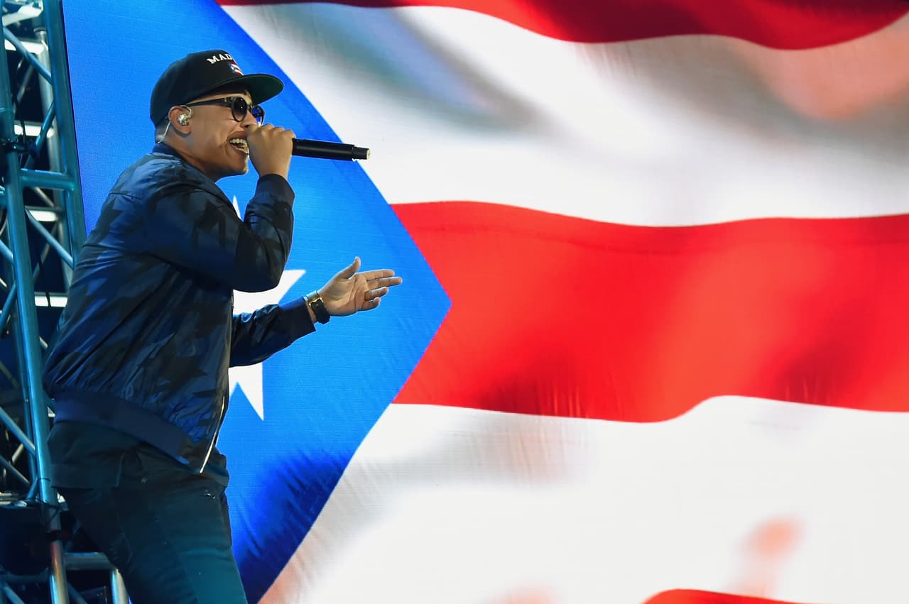 MIAMI, FL - OCTOBER 14: In this handout photo provided by One Voice: Somos Live!, Daddy Yankee performs onstage at One Voice: Somos Live! A Concert For Disaster Relief at Marlins Park on October 14, 2017 in Miami, Florida. (Photo by Rick Diamond/One Voice: Somos Live!/Getty Images)