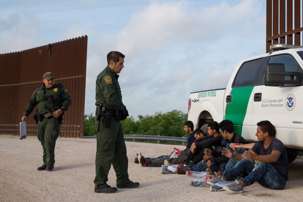 No es cierto que Trump esté deportando “a un nivel jamás visto” a inmigrantes con o sin antecedentes criminales