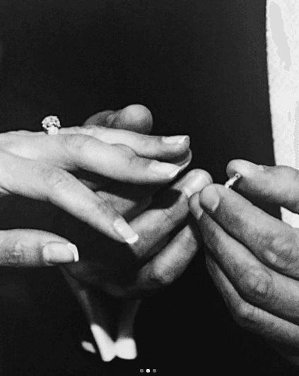 El 28 de febrero del 2009 se comprometieron en matrimonio.