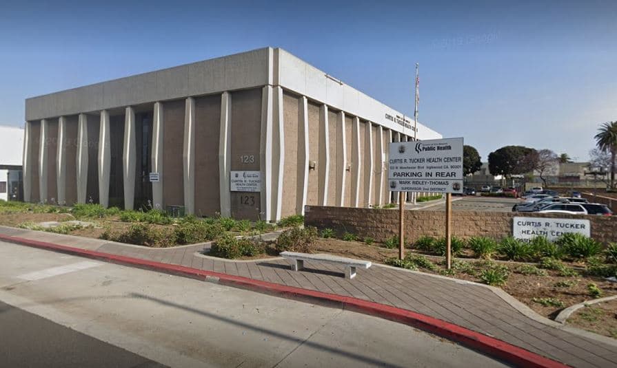 <b>Curtis-Tucker Public Health Center</b>
<br>Dirección: 123 W. Manchester Blvd., Inglewood, CA 90301
<br>Más información: (310) 419-5325 
<br>Lunes a viernes 8 am a 4 pm
<br>Horas de la tarde: martes 4 pm a 7pm
<br>