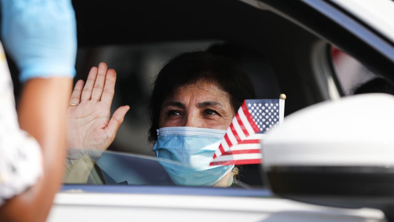 <b>Video.</b> ¿Ciudadanía en 3 años? Estos latinos se podrían beneficiar del proyecto migratorio del presidente Joe Biden