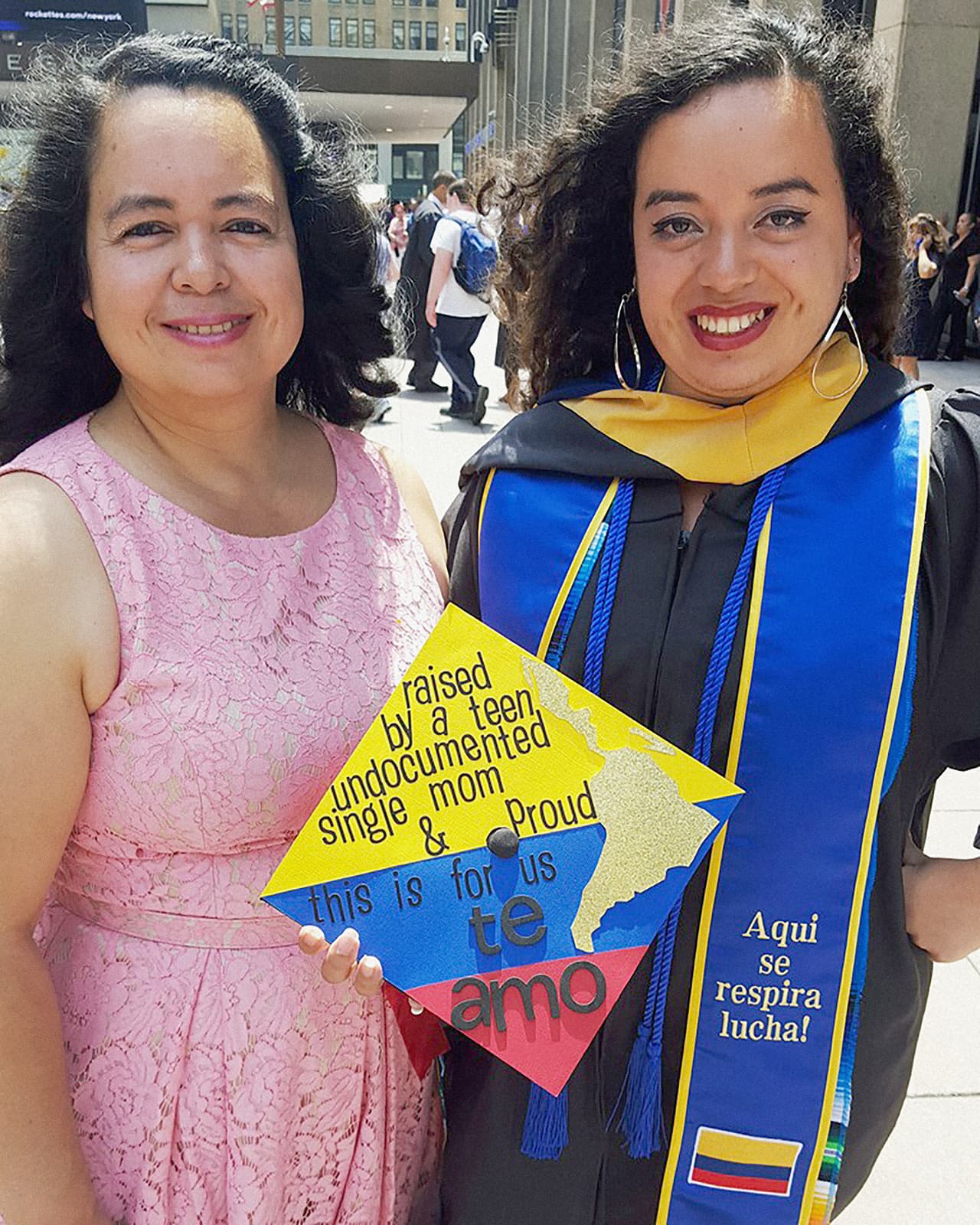 Angy Paola Rivera es una 'Dreamer' activista en favor de lo jóvenes indocumentados. Su espacio 
<a href="https://www.nysylc.org/askangy/">'Ask a Angy'</a> sirve para dar apoyo y consejos a inmigrantes indocumentados.