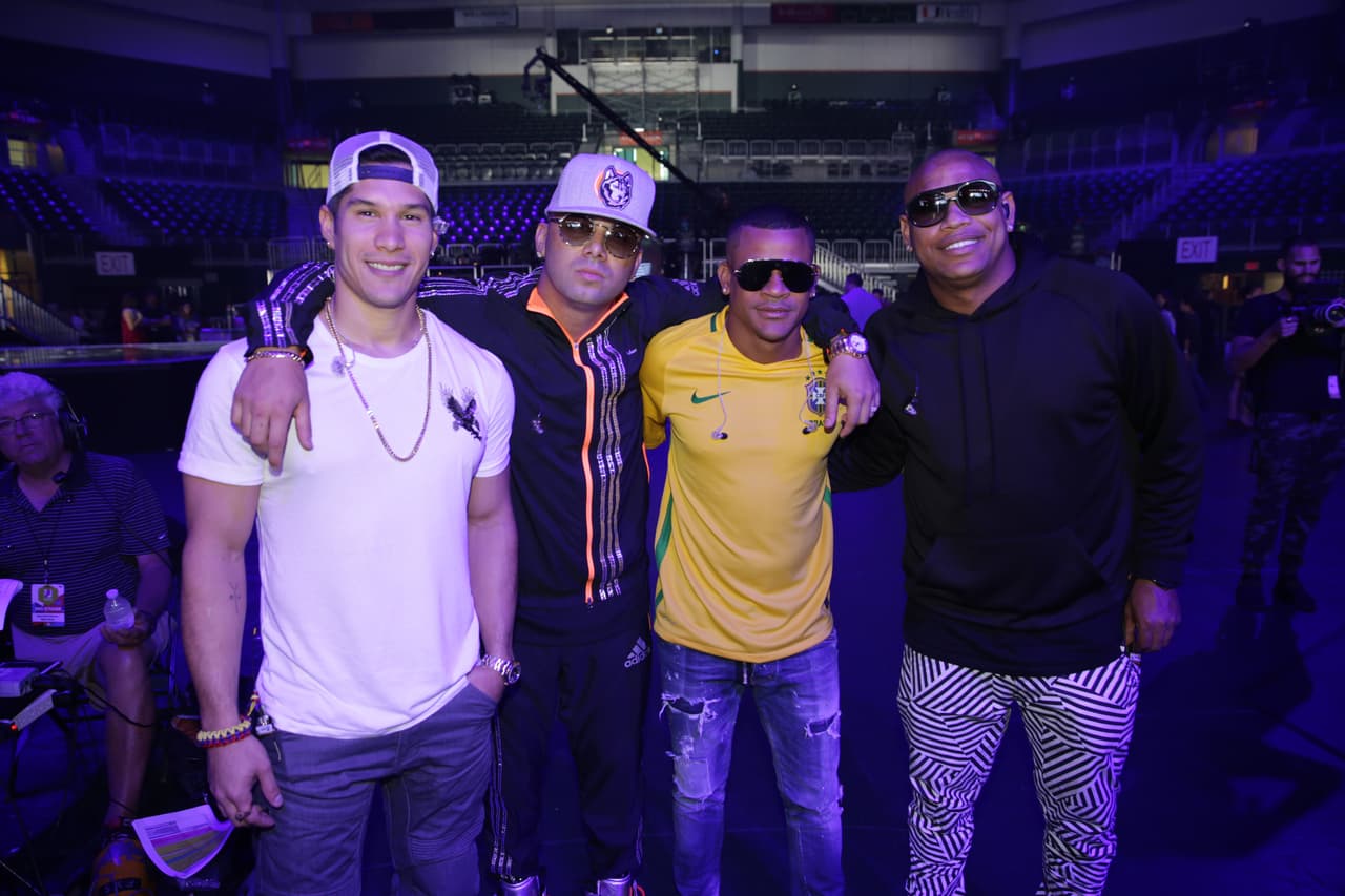 El sencillo 'Quédate conmigo' marca una nueva etapa en la carrera de Chyno, aunque se encuentra nominado a Premios Juventud junto a Nacho en la categoría de Mejor Video.
