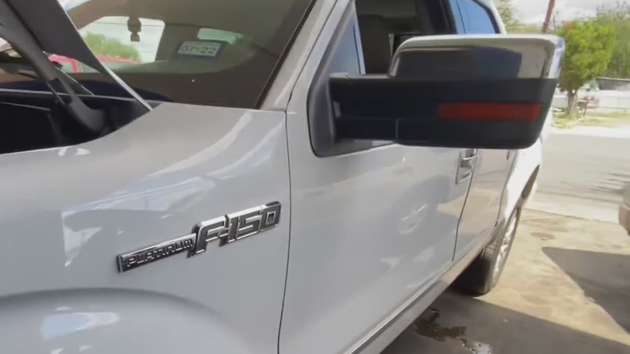 Estas camionetas son muy populares para automovilistas en Texas y también son la unidad más robada. 
<b>Expertos dan consejos para prevenir ser víctima de este delito.</b>
