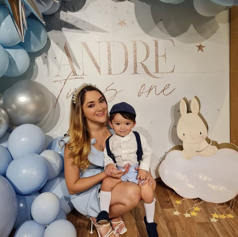 Sin importarle las críticas, la artista ha defendido en más de una ocasión su decisión de ser madre soltera. “Yo estaba lista, pero el amor no estaba listo, el amor como pareja no estaba listo, (...) entonces decidí hacerlo diferente”, 
<a href="https://www.vix.com/es/cultura-pop/227726/sherlyn-confeso-por-que-decidio-ser-madre-soltera-y-sus-fans-estan-muy-orgullosos-de-ella" target="_blank">comentó</a> en sus redes sociales.