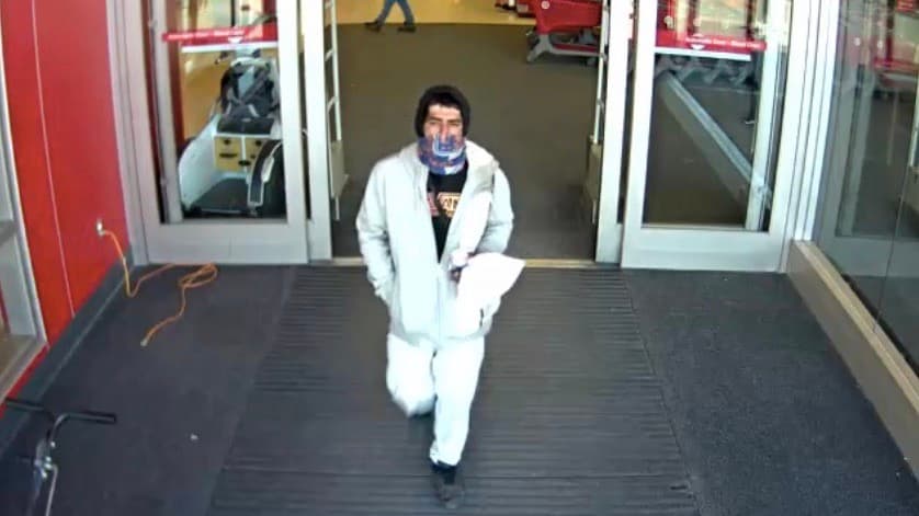 Policía de Bountiful pide ayuda para identificar a presunto ladrón de tarjeta de crédito