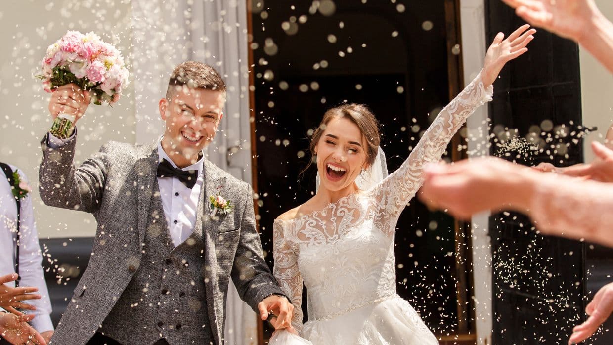 5 tradiciones de bodas para alejar la mala suerte del matrimonio