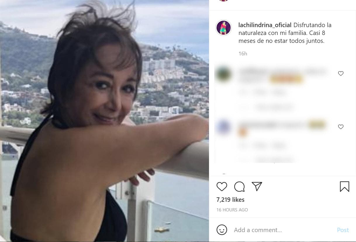 También publicó esta foto en la que luce su rostro con parte del puerto de fondo y en la que mencionó que por fin 
<b><a href="https://www.univision.com/famosos/de-luto-la-chilindrina-muere-gabriel-fernandez-su-unico-esposo-durante-48-anos-fotos" target="_blank">se pudo reunir con su familia</a></b> después de 8 meses de no hacerlo. 
<br>