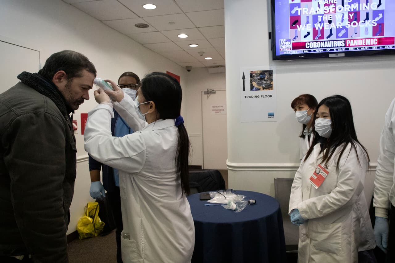 CDC: los jóvenes pueden enfermarse y ser hospitalizados por covid-19 en la misma proporción que los adultos mayores
