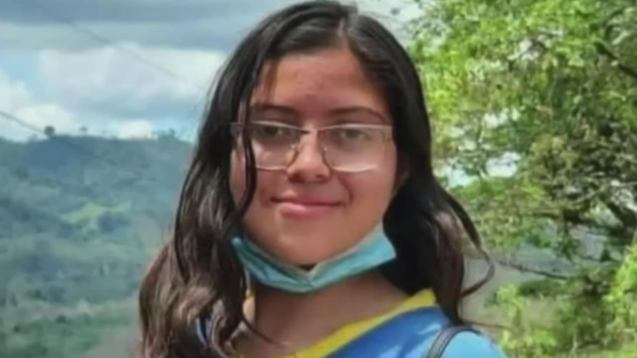 El cuerpo de Britney Oliva fue hallado en un vertedero de basura a los tres días de que fue reportada como desaparecida. La policía indicó que el arma usada para asesinarla tenía rastros de sangre del novio de la víctima y por eso fue capturado como el principal sospechoso.