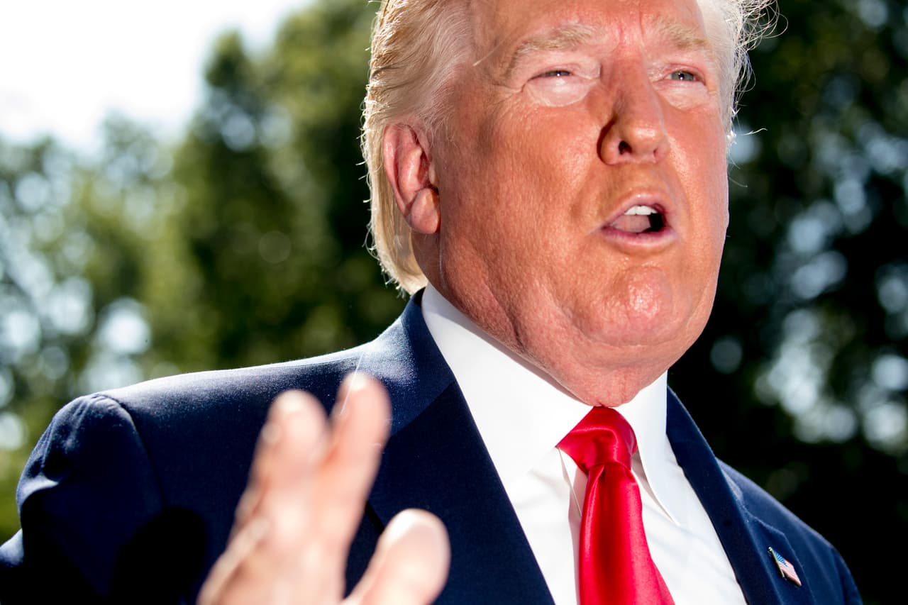 Donald Trump no tiene un caso pendiente en tribunales por violar a una aspirante a modelo de 13 años. La demanda fue retirada en 2016