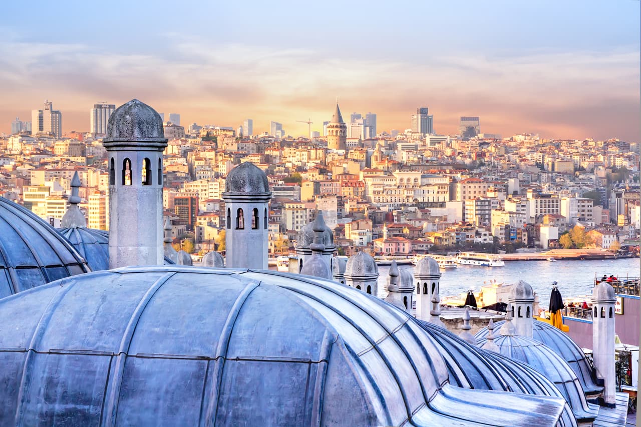 <b>Turquía. Se n</b>ecesita una inversión inmobiliaria de 250,000 dólares entrar en el programa de ciudadanía por inversión de este país. Tendrá acceso con o sin visa a 111 destinos alrededor del mundo.
