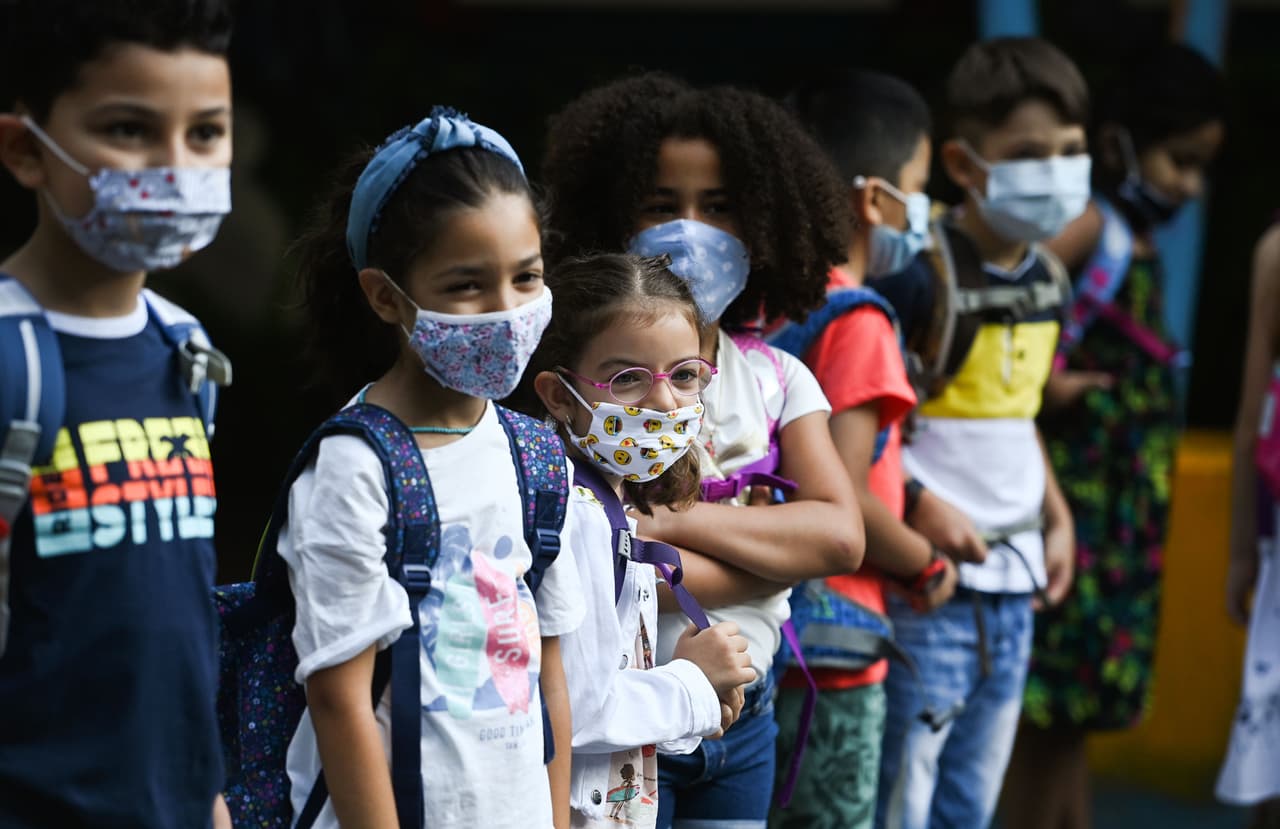 Los casos de covid-19 en las escuelas primarias de Cobb se disparan en la segunda semana de clases