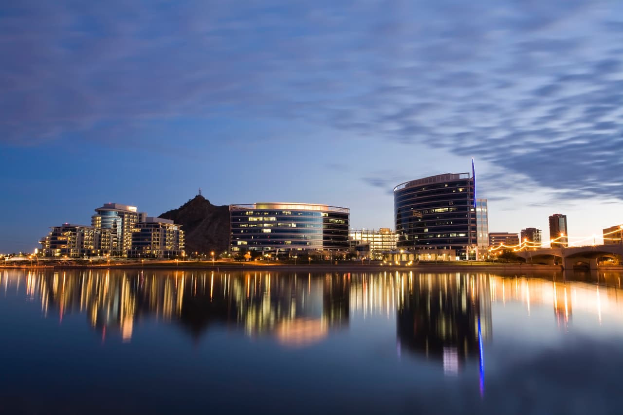 <b>Puesto 8. Tempe, Arizona.-</b> Esta ciudad ocupa el octavo puesto de la lista al sumar un total de 60.07 puntos de los 100 disponibles a evaluar. 
<br>