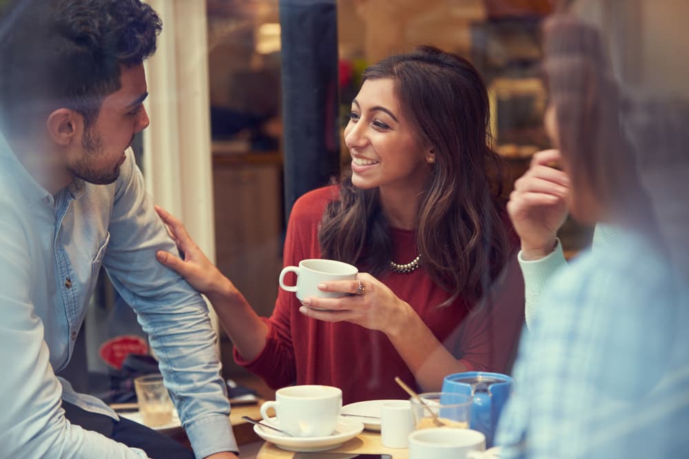 <b>Libra</b>
<br>
<b>La prudencia y el tacto social son sus tarjetas de presentación</b>
<br>Eres el signo que personifica el tacto social por excelencia y si de algo no se puede acusar a Libra es de ser indiscreto ya que siempre tratará de expresarse con circunspección y cuidado, procurando no herir a los demás con una palabra mal dicha, desazonada o fuera de contexto.