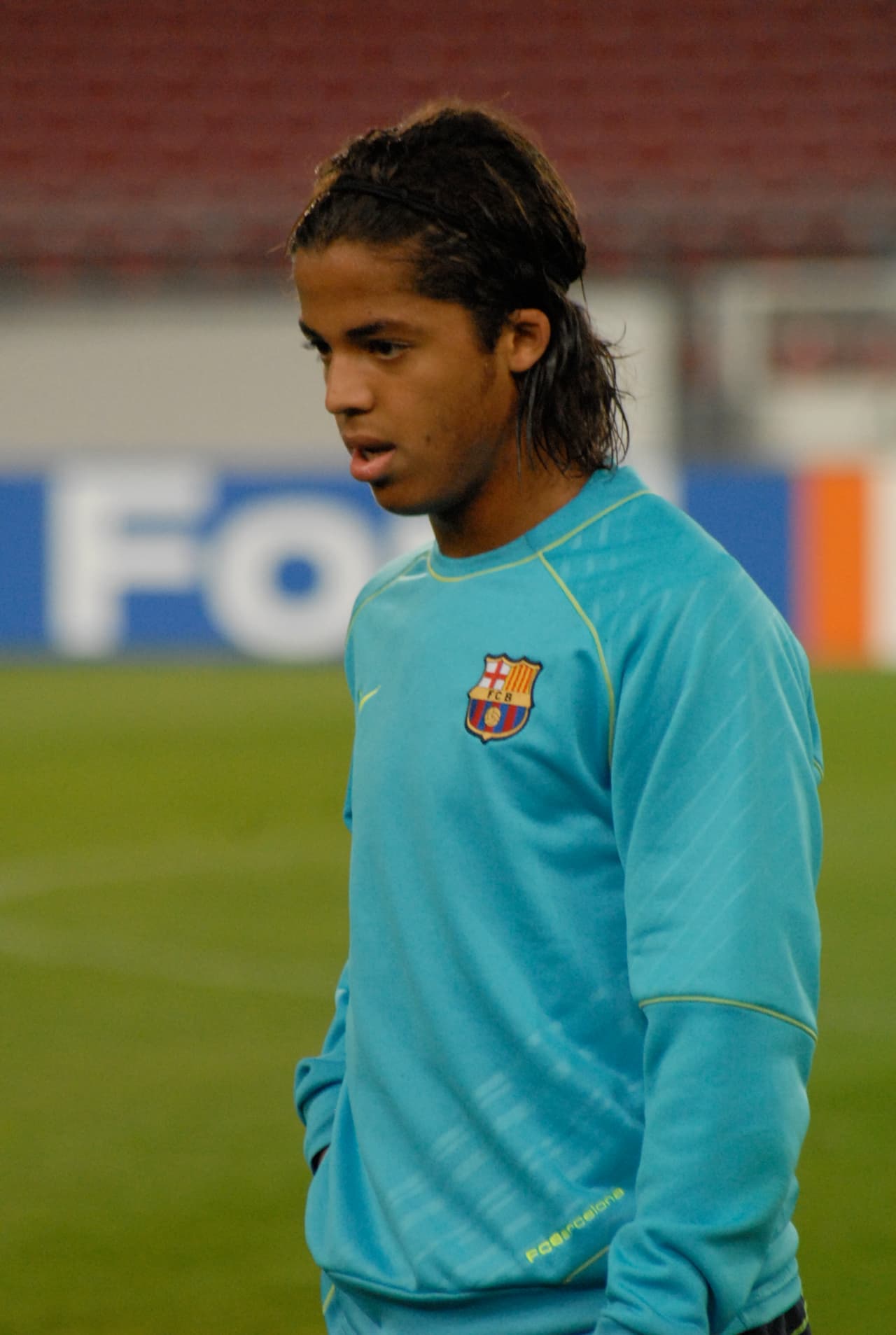 A principio del año 2009 
<b><a href="http://www.univision.com/personas-belinda-peregrin-schull-e">Belinda</a></b> comenzó un romance con el futbolista 
<b>Giovani Dos Santos</b>.