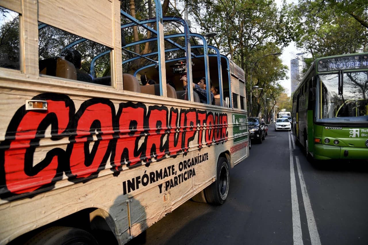 Los creadores del Corruptour reunieron dinero para mantenerlo tres meses, gratis.