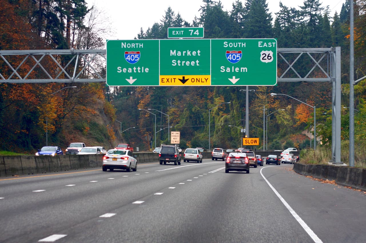 De acuerdo al estudio, 
<b>Portland, en Oregon,</b> es la ciudad que tiene más tickets por velocidad, lo que la sitúa en el primer lugar de la lista. El promedio de una persona a sufrir un accidente de tráfico en Portland es cada 6.5 años, de acuerdo a un estudio de Allstate Insurance sobre la seguridad al volante.