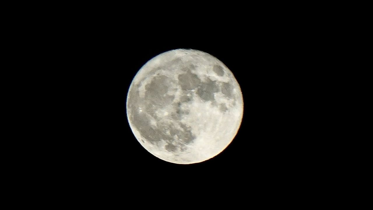 Gabriel Torres aquí te explica cuáles son las razones astronómicas detrás de una 'súper luna'.