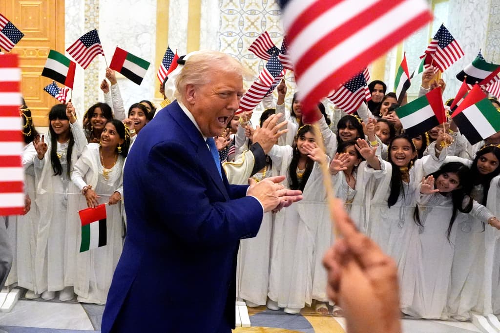 Gira de Trump por Medio Oriente: opulencia, millonarios acuerdos y un polémico avión, pero nada de derechos humanos