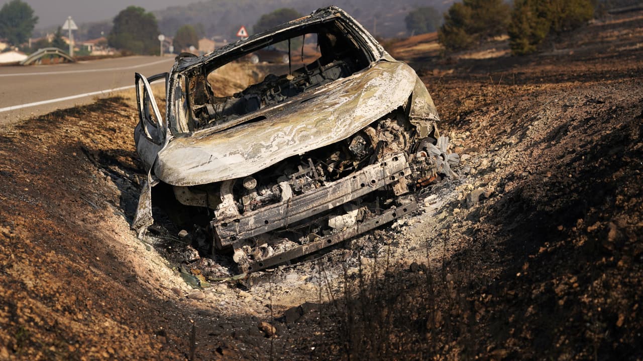 ¿Tienes algunos de estos artículos dentro del auto? Ten cuidado, por el calor extremo podrían causar incendios