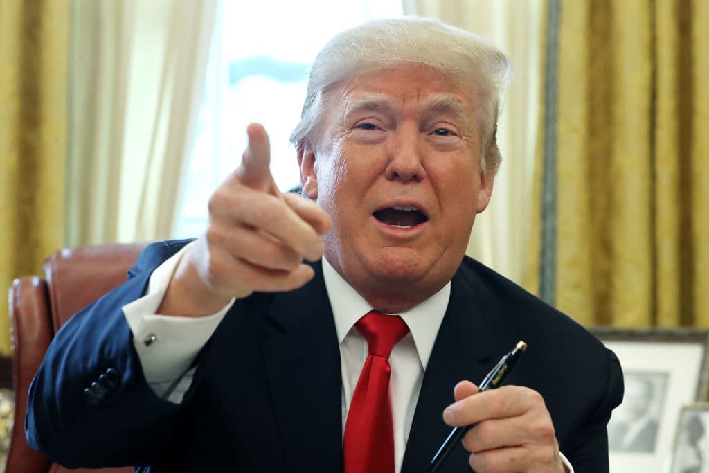 Trump te enviará mensajes al teléfono y no podrás evitarlo: FEMA probará una nueva 'alerta presidencial'