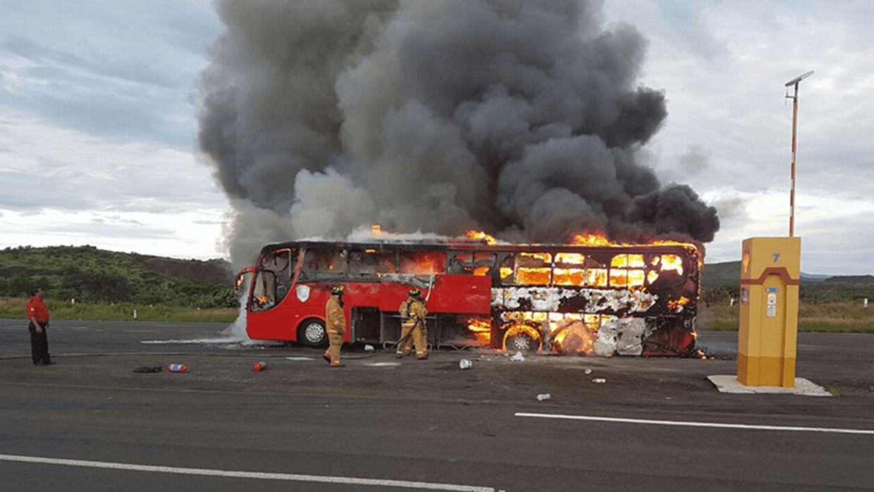 Sin embargo, en septiembre de 2016, todo cambió y una chispa en el sistema electrico de la unidad provocó que en varios minutos se incendiara. Afortunadamente nadie resultó lesionado.