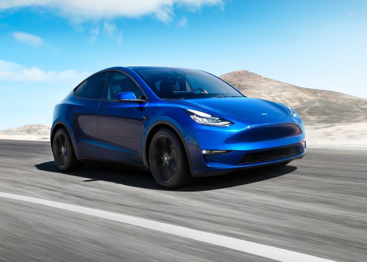 <h3 class="cms-H3-H3"><b>3. Tesla Model Y</b></h3>
<br>
<br>El Tesla Model Y actualmente es fabricado en Fremont, California. Esta es la primera vez que el vehículo eléctrico aparece en el ranking y sobresale al adueñarse con la posición 3. Su precio inicial es de $39,990.
<br>