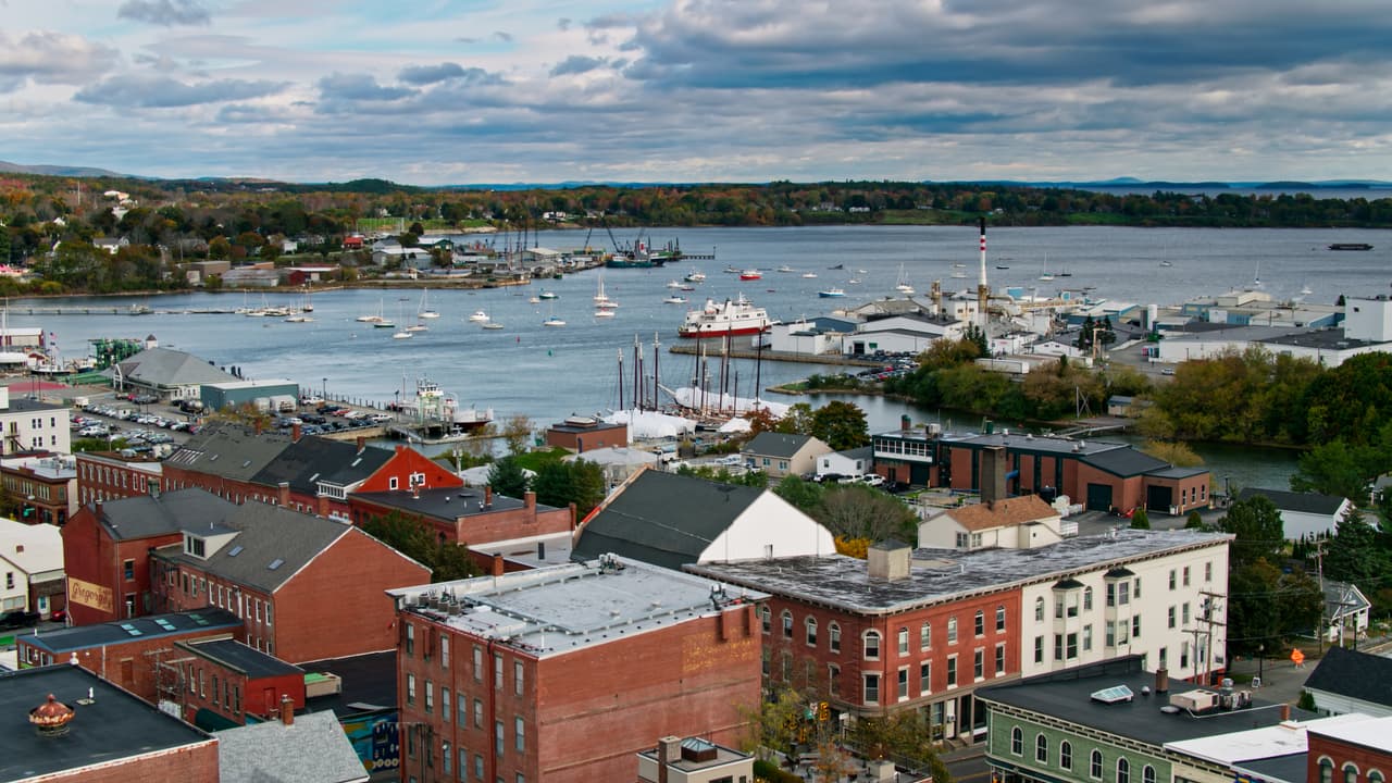 <h2 class="cms-H2-H2">32. Rockland, Maine</h2>
<br>
<br>💵 
<b>Salario mínimo por hora a partir del 1 de enero de 2023:</b> $14.00
<br>