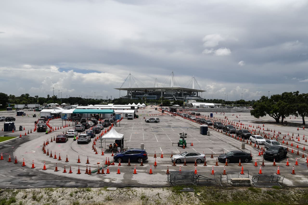 El centro del estadio Hard Rock ha sido uno de los lugares más concurridos durante la pandemia del coronavirus. 
<br>