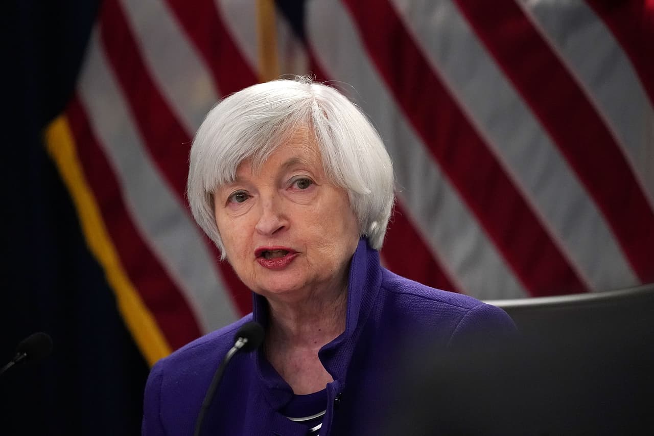 Una mujer por primera vez al mando económico y un latino a la cabeza de la política migratoria de EEUU: qué se sabe del gabinete de Biden