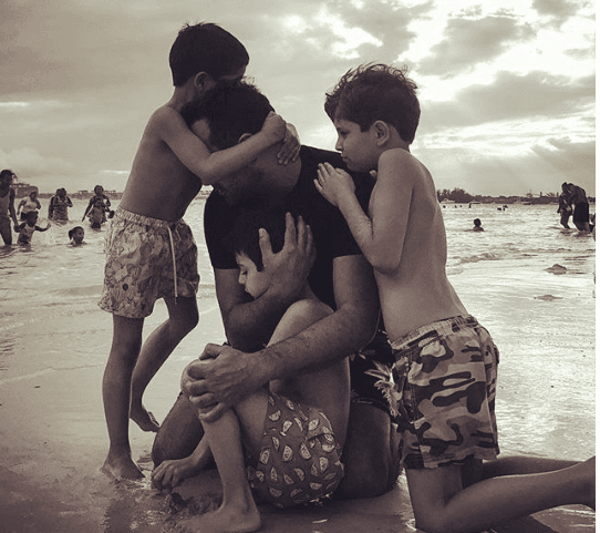 Albertano recrea icónica escena de 'Roma' de Alfonso Cuarón