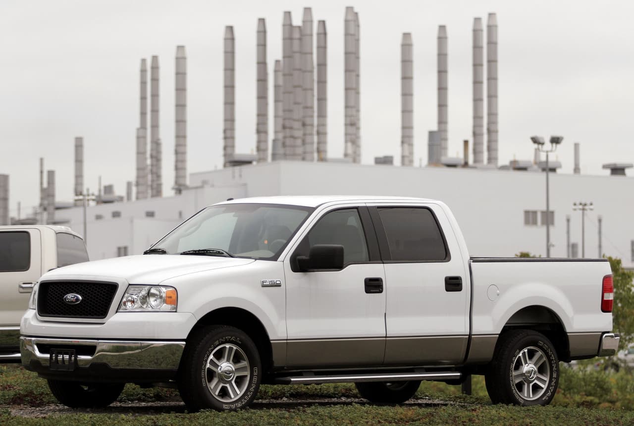 <b>NUEVA YORK</b>
<br>10. Ford Pick-Up (Tamaño Completo) - 281 robos - Los robos más frecuentes: 2019
<br>
<br>
<br>
<b>NUEVA JERSEY</b>
<br>3. Ford Pick-Up (Tamaño Completo) - 425 robos - MÁS FRECUENTEMENTE ROBADO: 2004