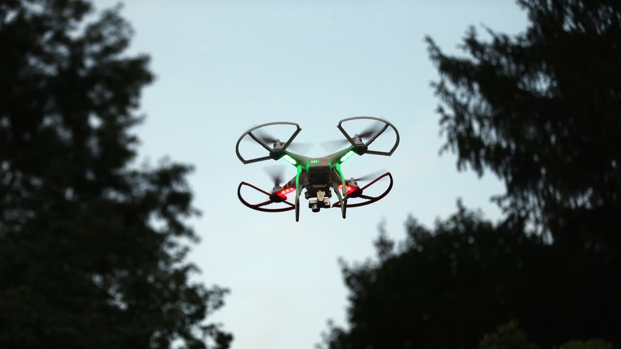 Avistamientos de drones en Tampa Bay preocupan a la comunidad: autoridades descartan ilegalidades