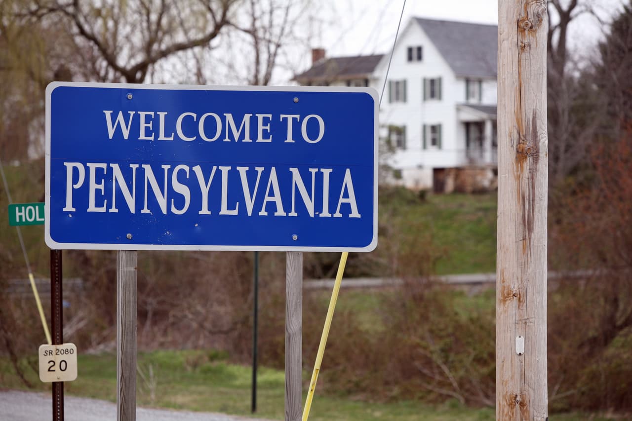 <b>Puesto 10. Pennsylvania </b>
<br>
<br>Puntaje total: 59.21.
<br>
<br>Asequibilidad: puesto 30.
<br>
<br>Economía: puesto 42. 
<br>
<br>Educación y salud: puesto 25.
<br>
<br>Calidad de vida: 2. 
<br>
<br>Seguridad: 7.
<br>
<br>Los estados con la tasa más baja de población de 25 años o más con un diploma de secundaria o superior son Nuevo México, Louisiana, Mississippi, Texas y California.
<br>