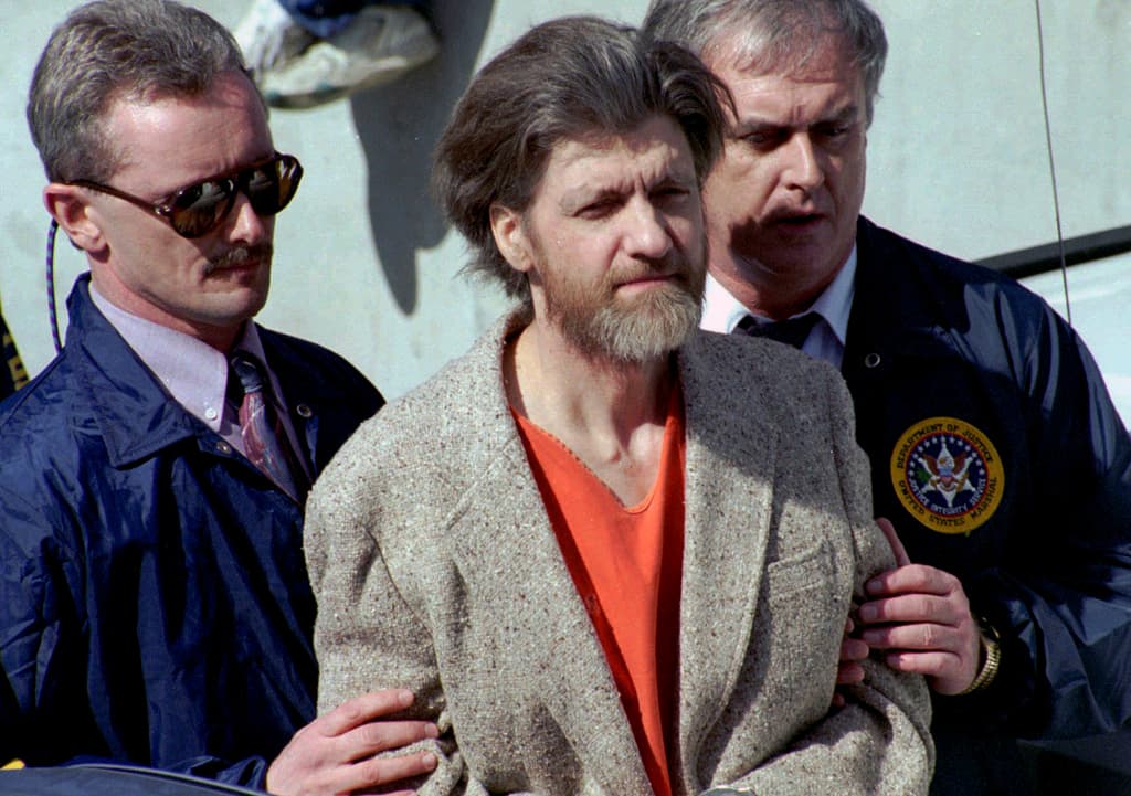 Encuentran muerto en su celda a Ted Kaczynski, conocido como 'Unabomber', famoso por enviar más de 15 bombas y matar a 3 personas en EEUU