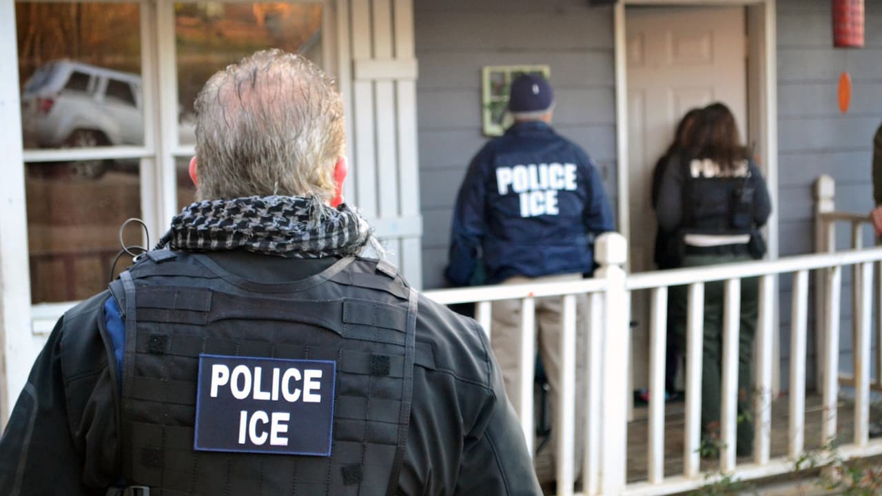 Finge ser de ICE y roba en Filadelfia: ¿cómo saber si un agente migratorio es real?