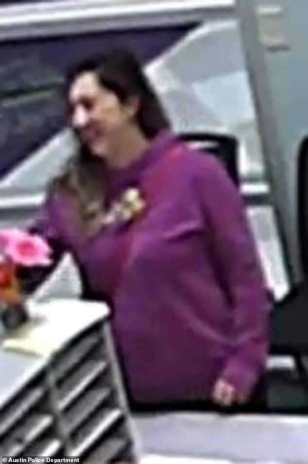 La hija de Broussard, Margo Carey, que tenía un mes en ese momento, fue encontrada viva en la casa.